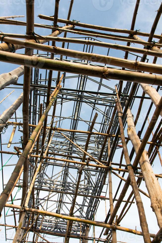 Low angle structures within the scaffold. photo