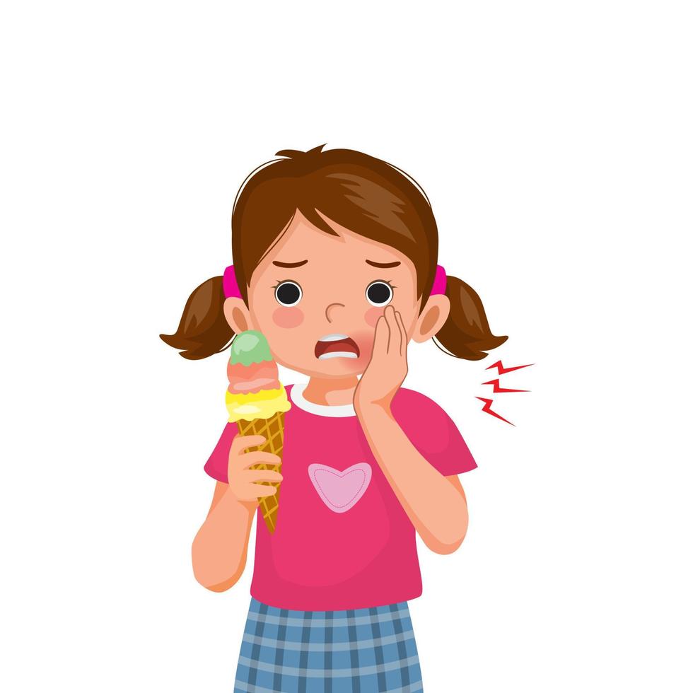 linda niña con dientes sensibles tiene dolor de muelas mientras come helado frío tocando su mejilla y siente dolor vector