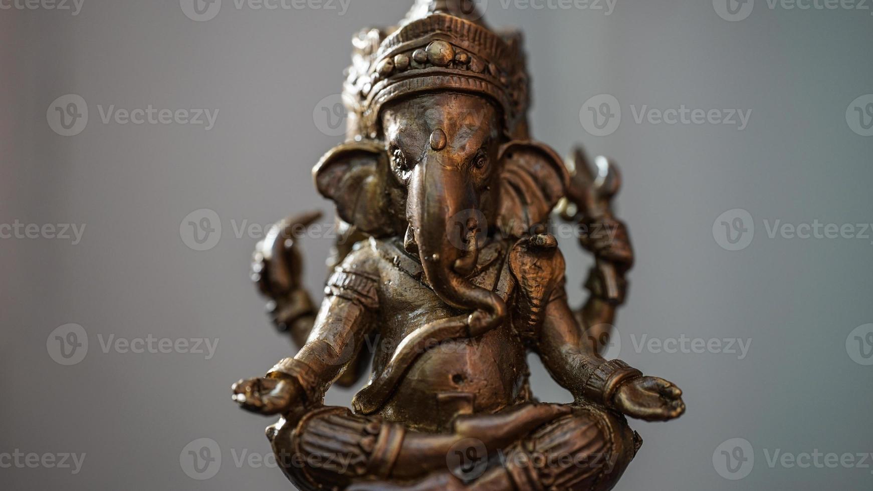 Ganesha es el dios del éxito. que los hindúes en la India y los budistas de todo el mundo respetan y adoran. foto