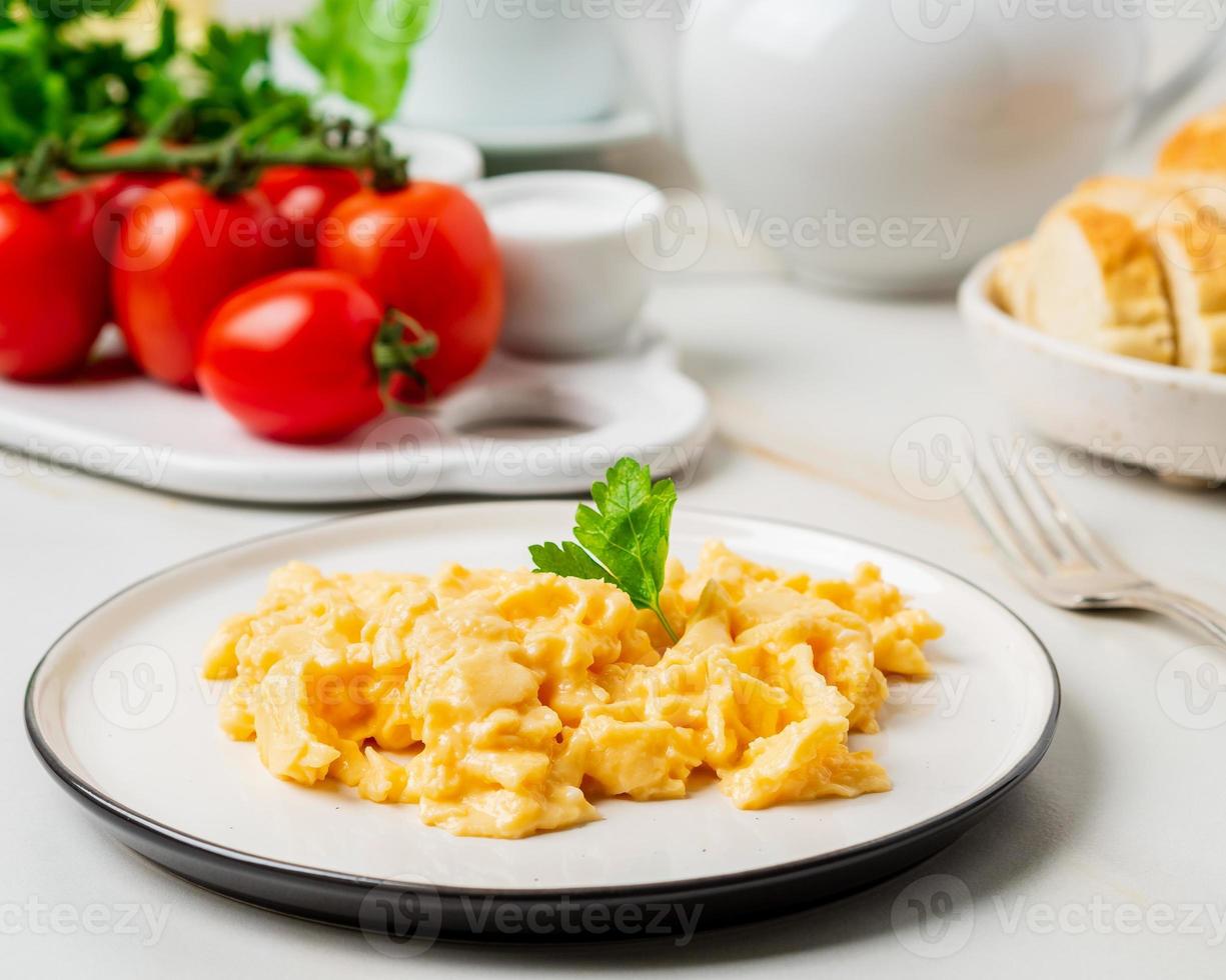 Scrambled eggs, Omelette. Breakfast with pan-fried eggs 7543602 Stock