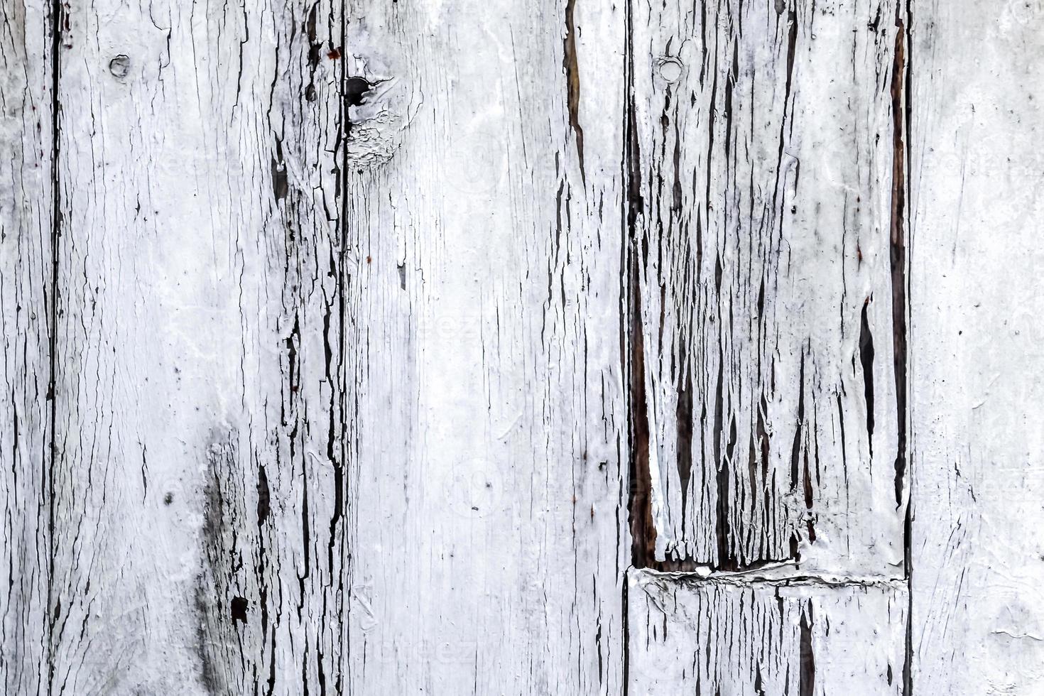 textura de madera con pintura blanca en mal estado - Foto de archivo  #28192819