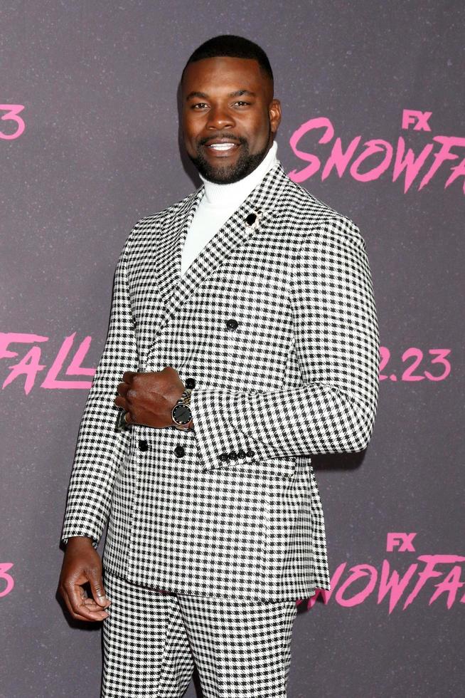 los angeles, 17 de febrero - amin joseph en el estreno de la temporada 5 de snowfall en grandmaster recorders el 17 de febrero de 2022 en los angeles, ca foto