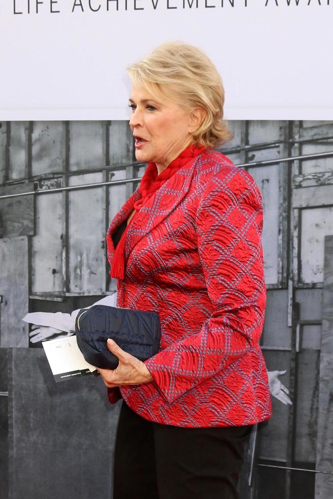 los angeles, 8 de junio - candice bergen en el premio a la trayectoria de los institutos de cine americano a diane keaton en el dolby theater el 8 de junio de 2017 en los angeles, ca foto