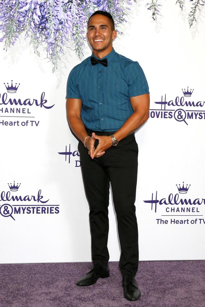 los angeles, 26 de julio - carlos penavega en la fiesta hallmark tca summer 2018 en la finca privada el 26 de julio de 2018 en beverly hills, ca foto