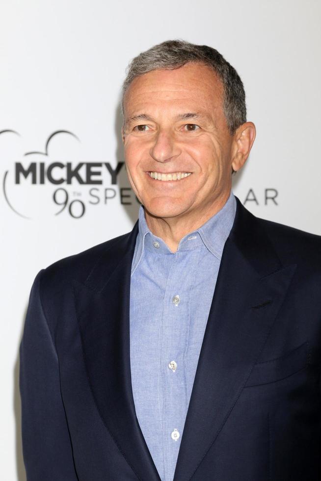 los angeles, 6 de octubre - bob iger en la grabación espectacular de mickeys 90th en el shrine auditorium el 6 de octubre de 2018 en los angeles, ca foto