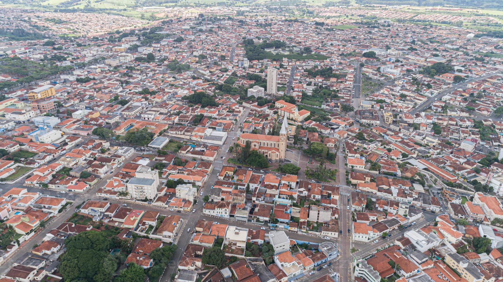 vista aerea de la ciudad de guaxupe foto