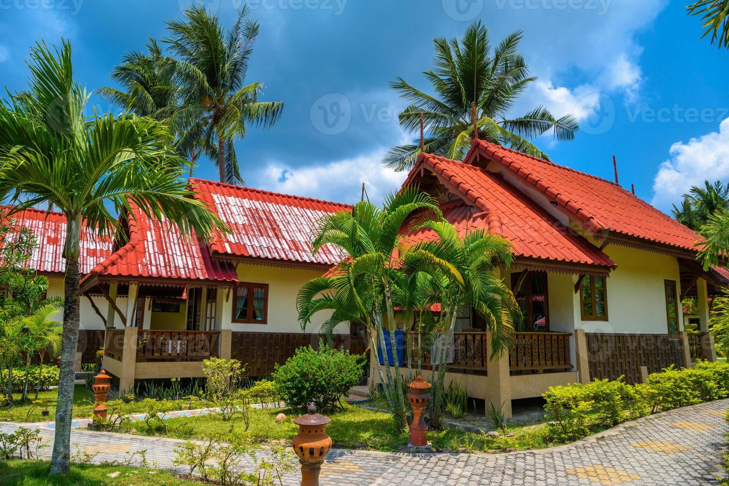 Bungalows with red roof, Haad Yao beach, Koh Phangan island, Sur photo