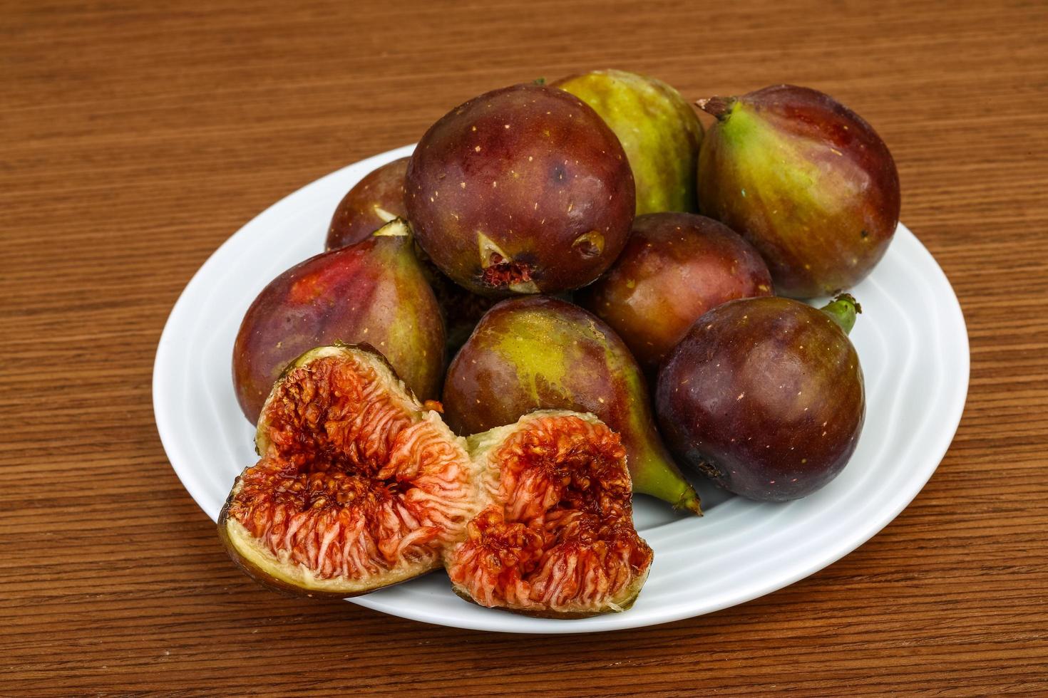 Fresh ripe Figs 7704258 Stock Photo at Vecteezy