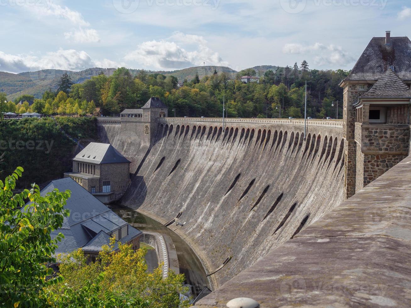 lago cerca de waldeck en alemania foto