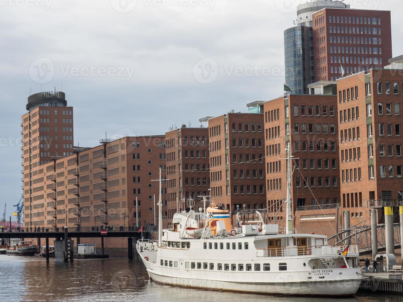 the city of Hamburg at the river elbe photo