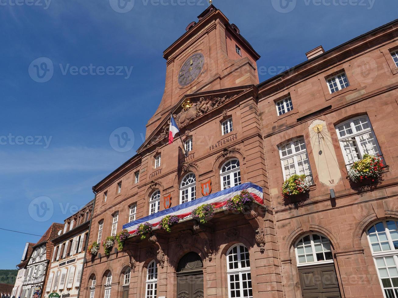 la ciudad de wissembourg en francia foto