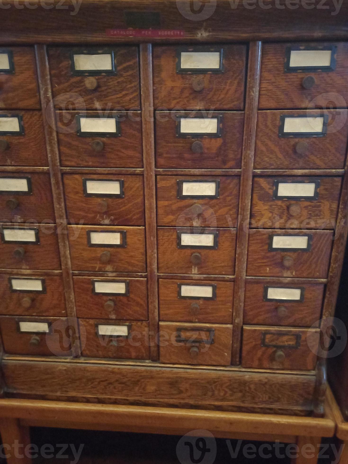 old office file 7732062 Stock Photo at Vecteezy