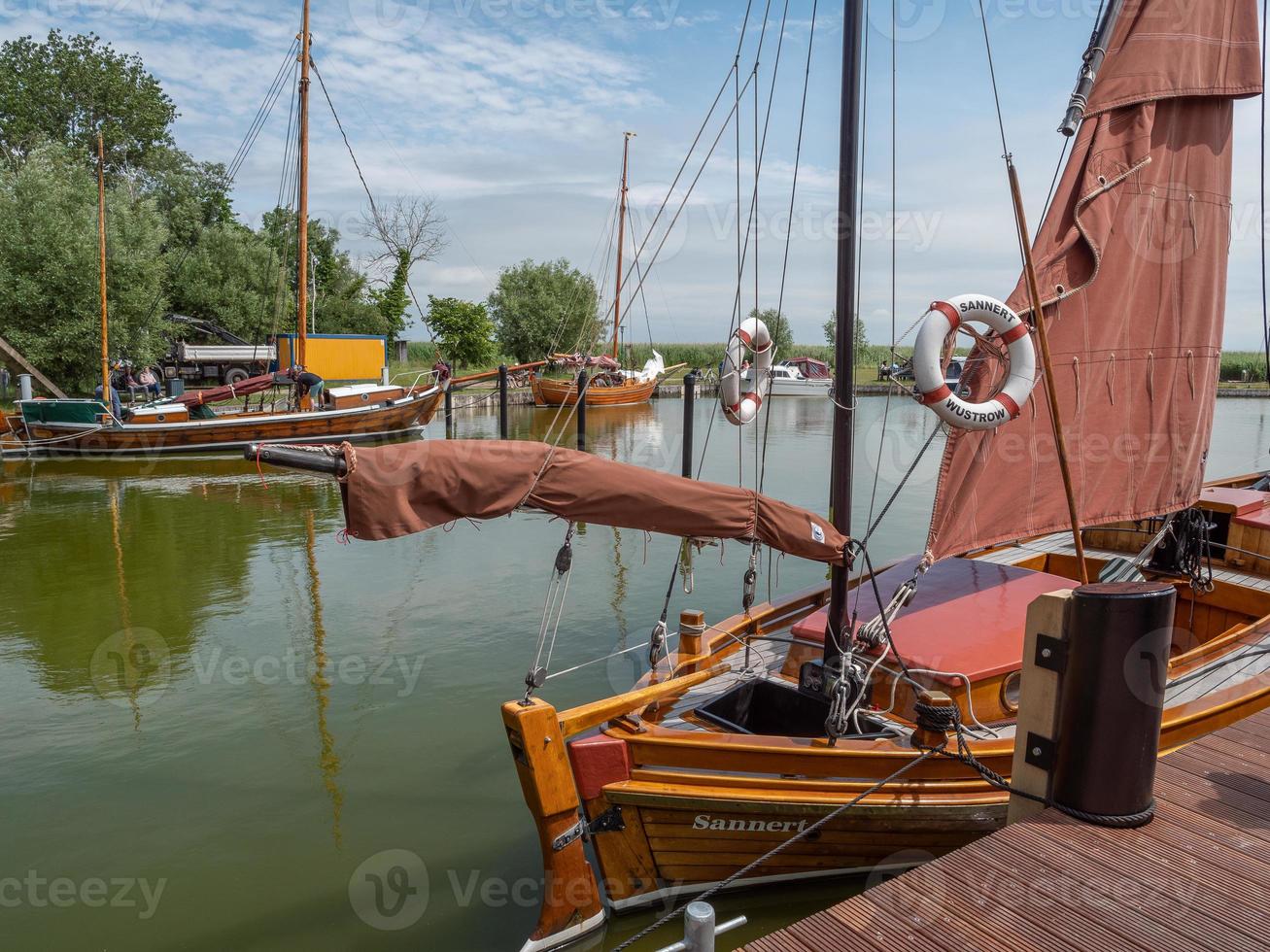 ahrenshoop en el mar báltico en alemania foto