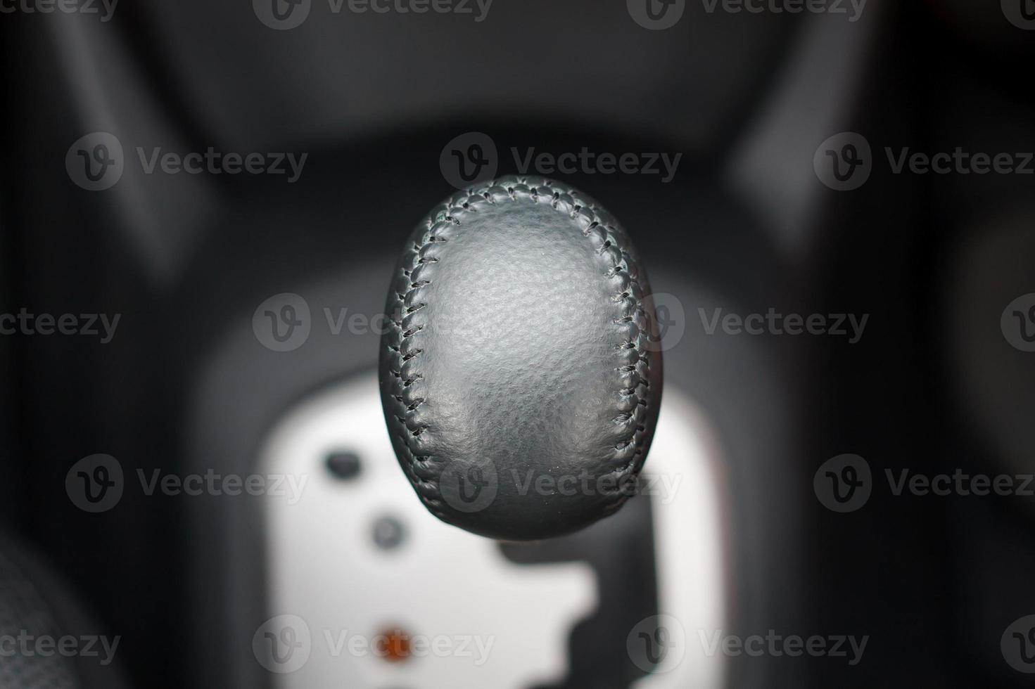 The mechanism switching modes of automatic transmission car photo