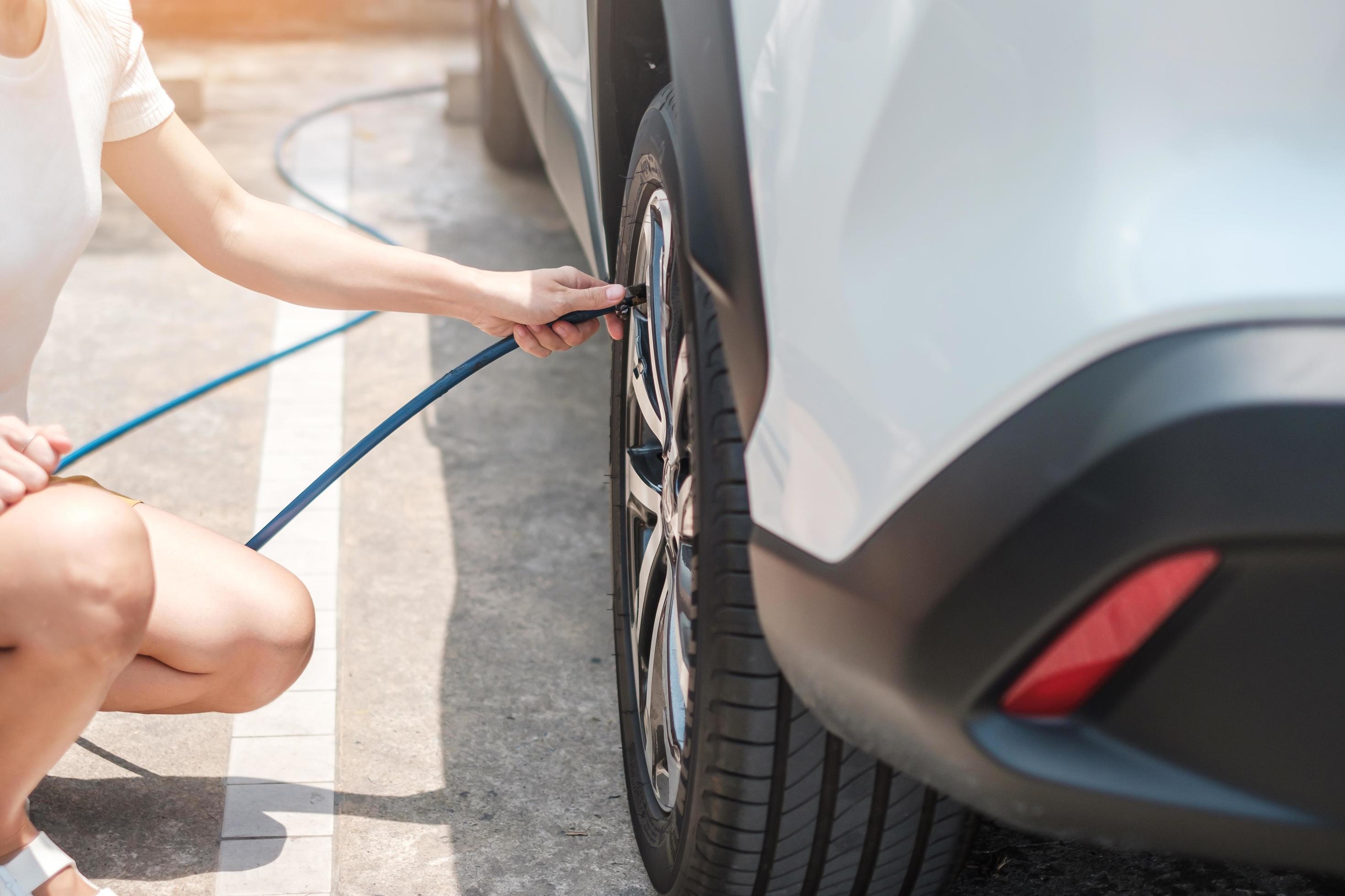 Inflating Tires: Unveiling The Science Behind The Air! - 7da39ay