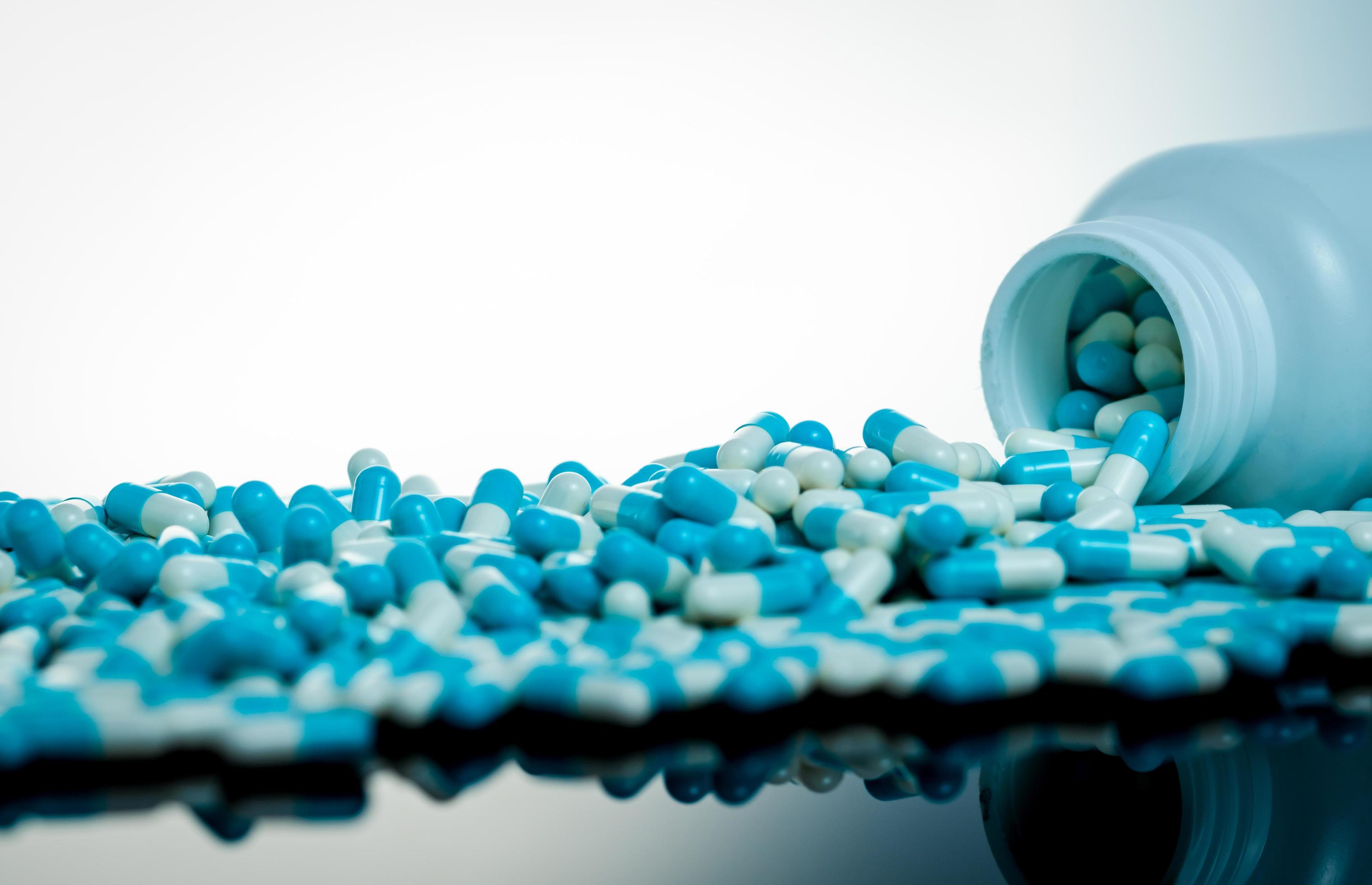 Lil Foolio Deadwhat Pill Is A Blue And White Capsule - gk40m1o