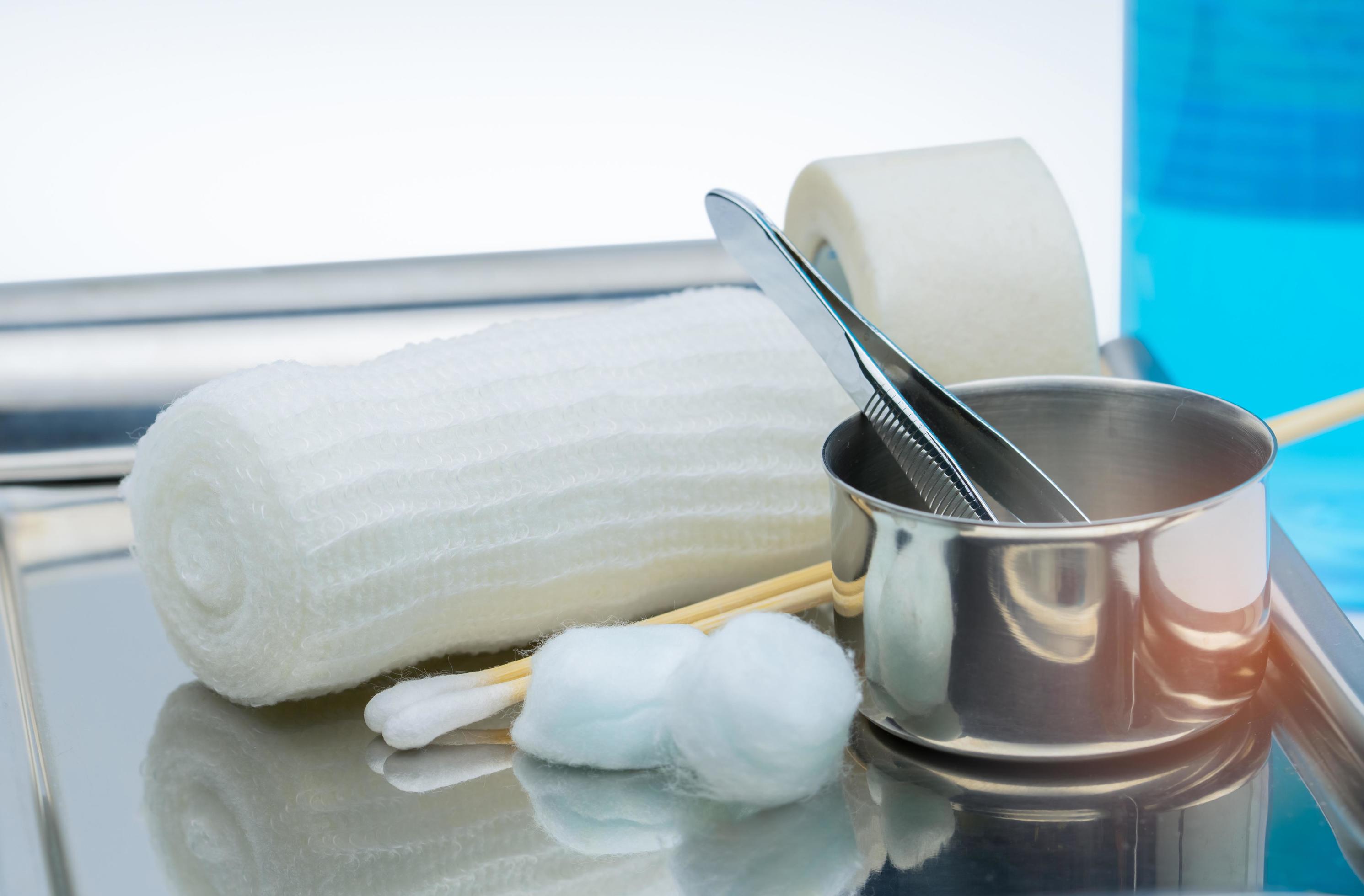 Wound care medical supply. Dressing set. Conforming bandage elastic