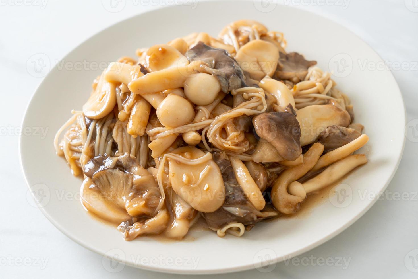 Stir fried mixed mushroom with oyster sauce 7799744 Stock Photo at Vecteezy