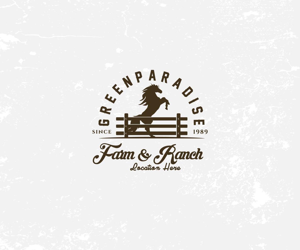 rancho de granja con logotipo de paddock diseño de logotipo de caballo imagen vectorial gráfica vector