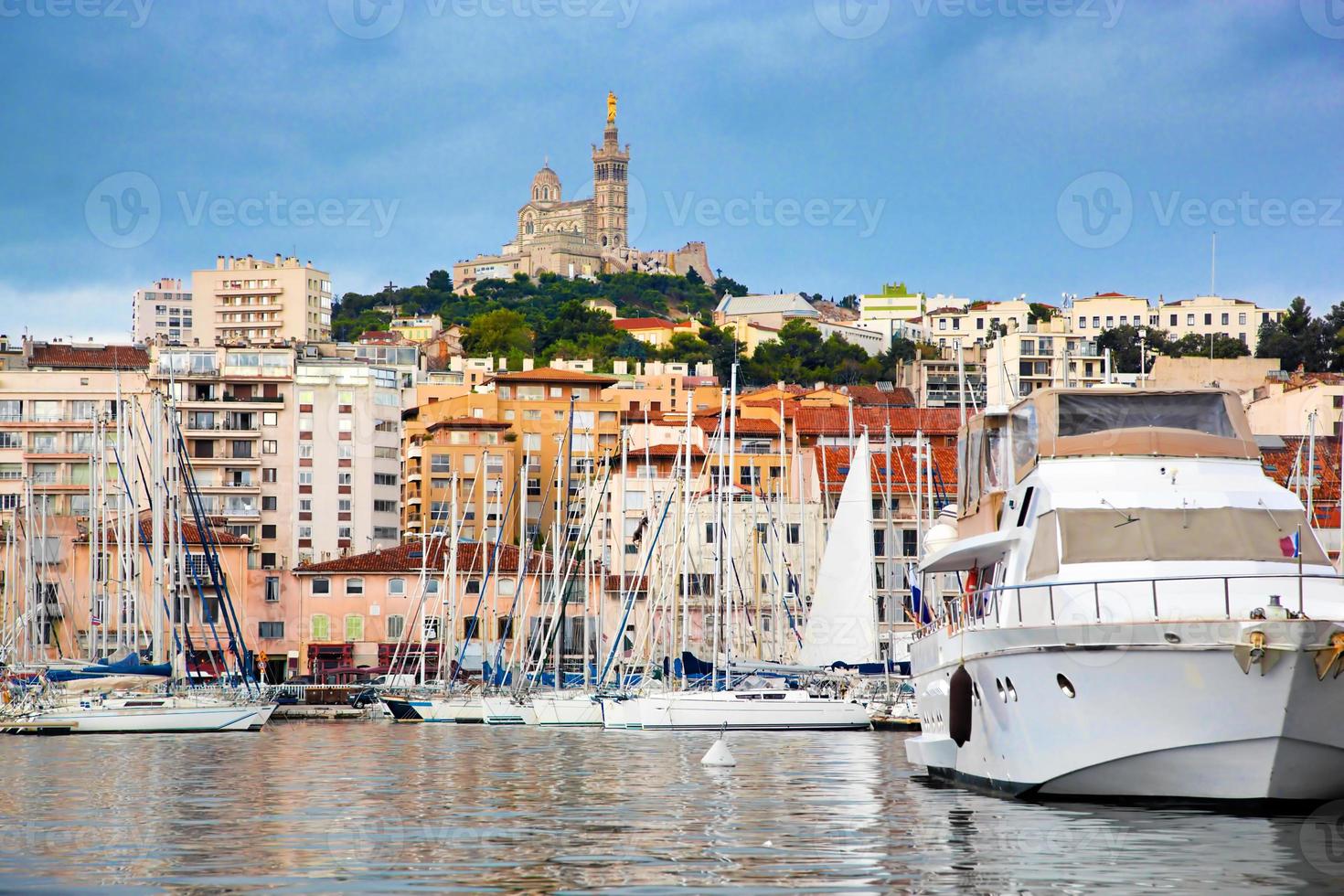 marsella, panorama de francia, famoso puerto. foto