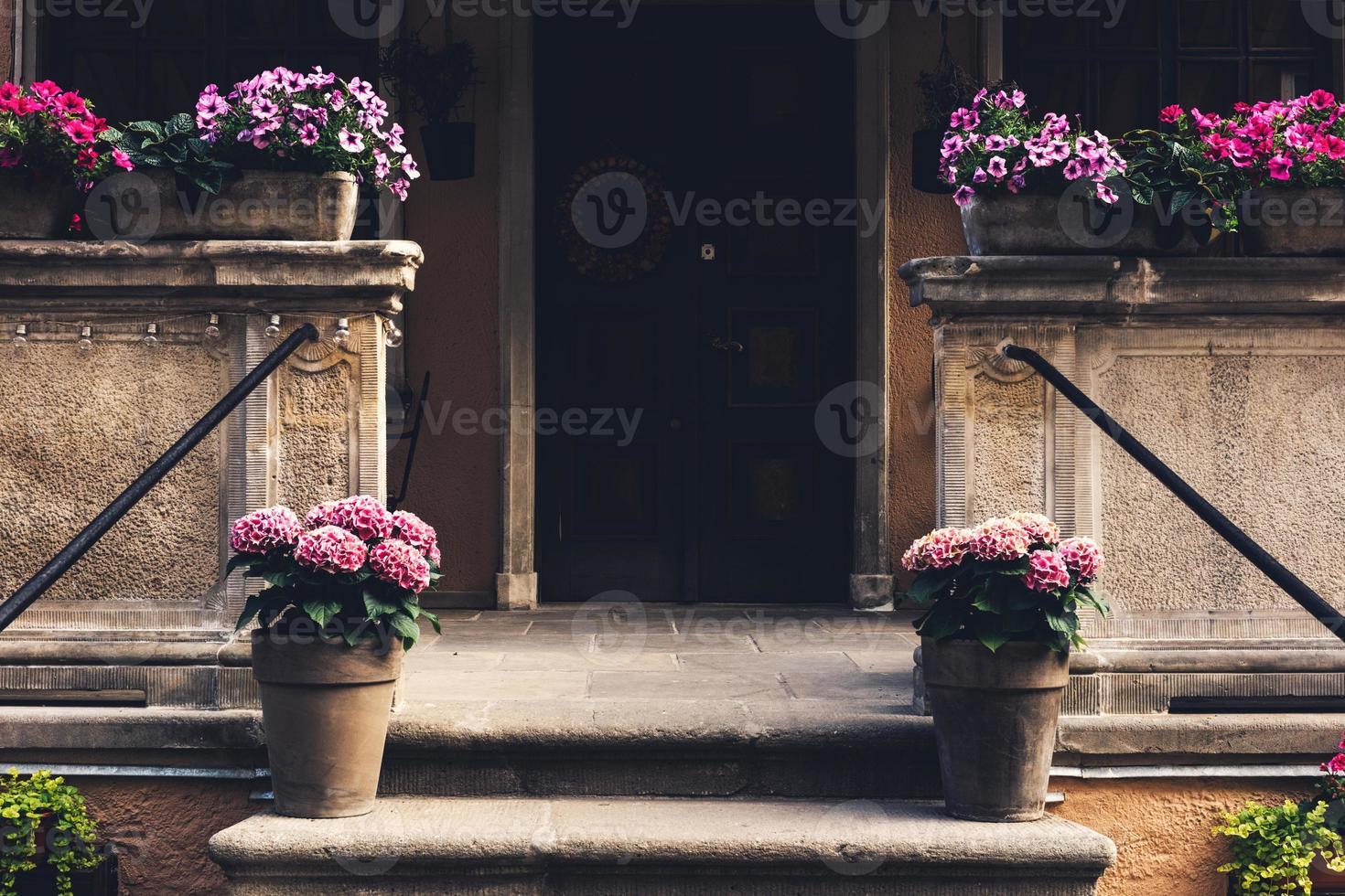 Cosy entrance to an old tenement building in Gdansk, Poland. photo