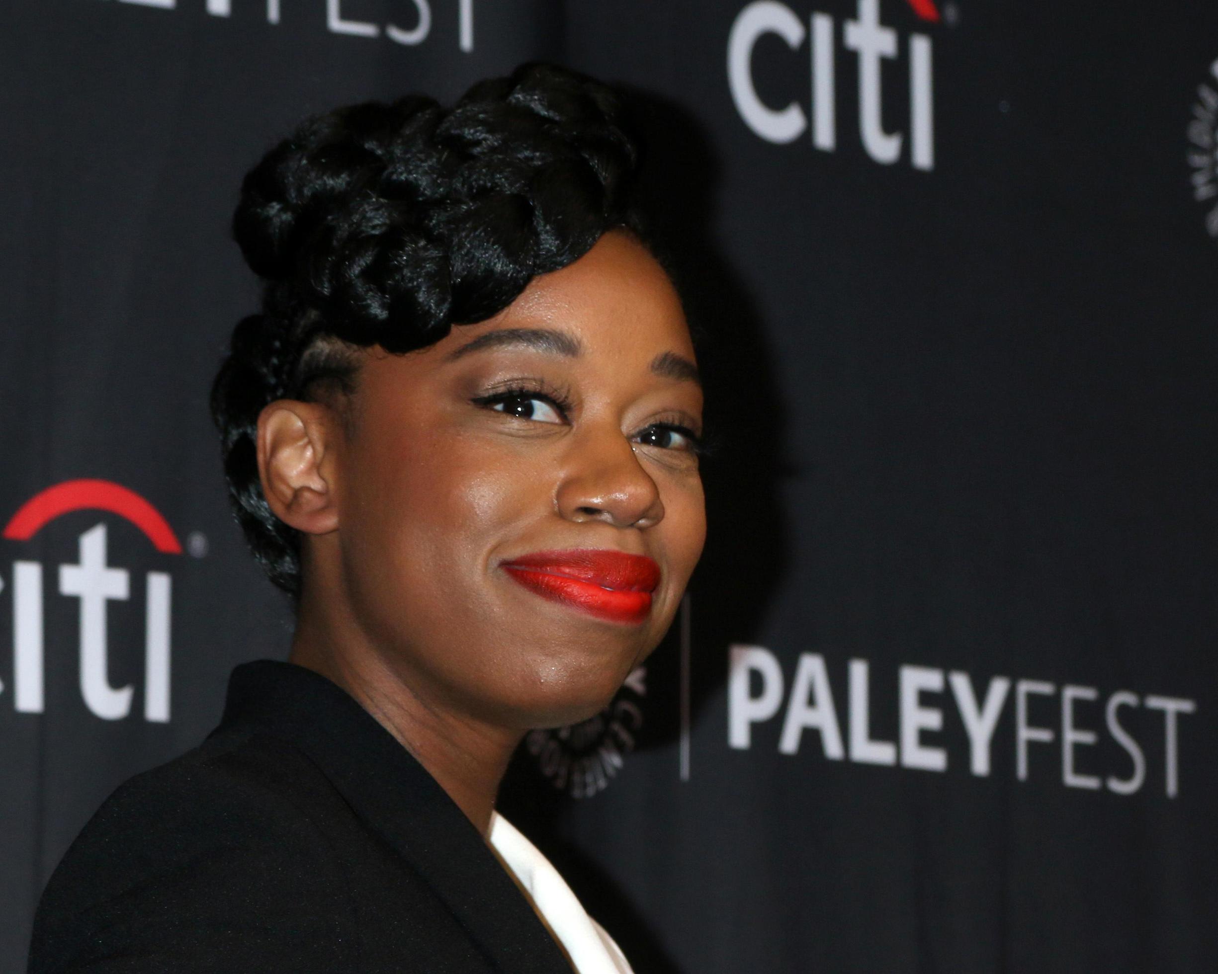 Who Is Diona Reasonover Married To?