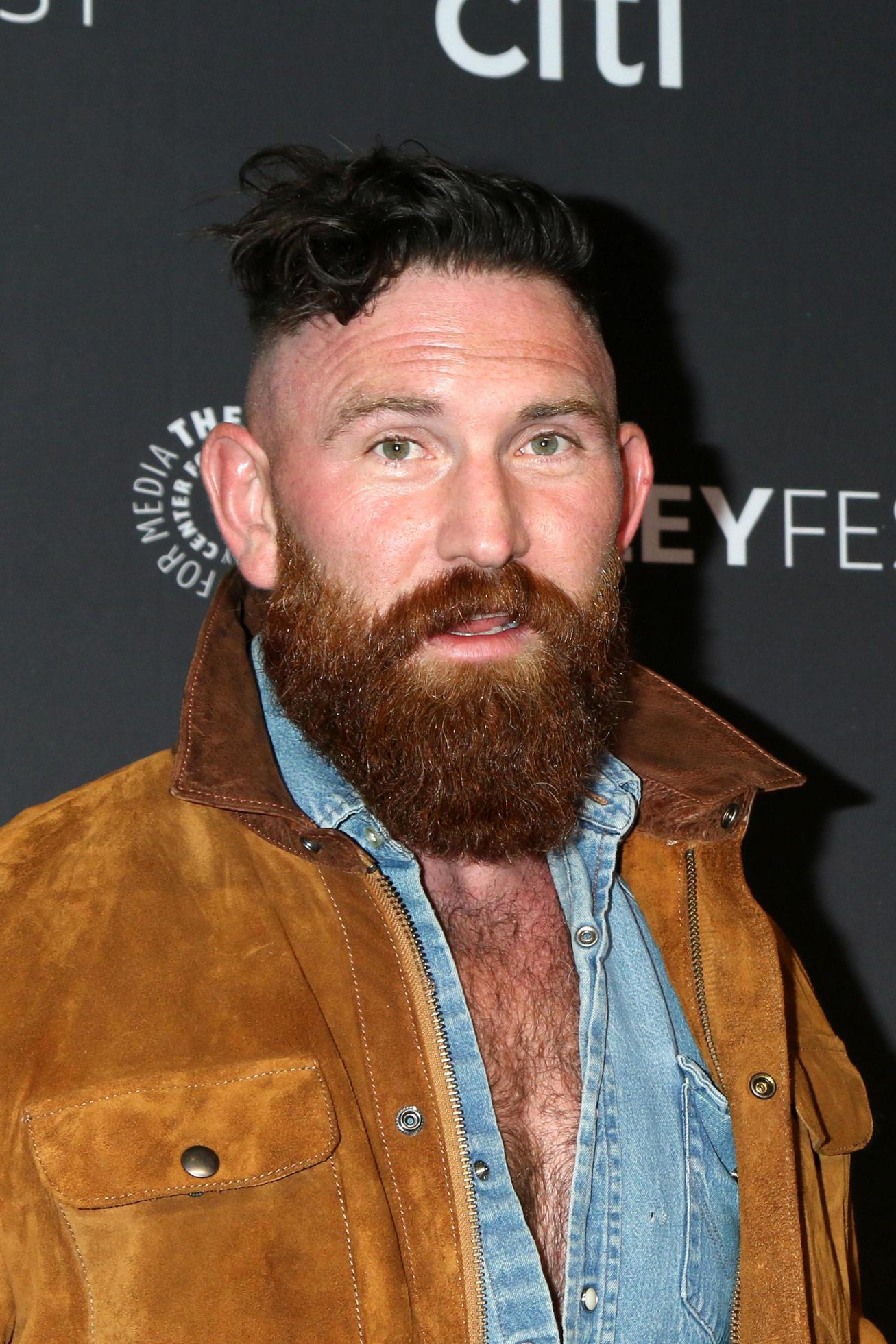 los angeles, 6 de abril - devan chandler long en el paleyfest 2022