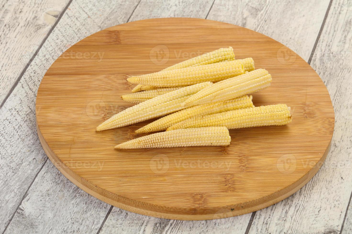 Raw baby corn photo