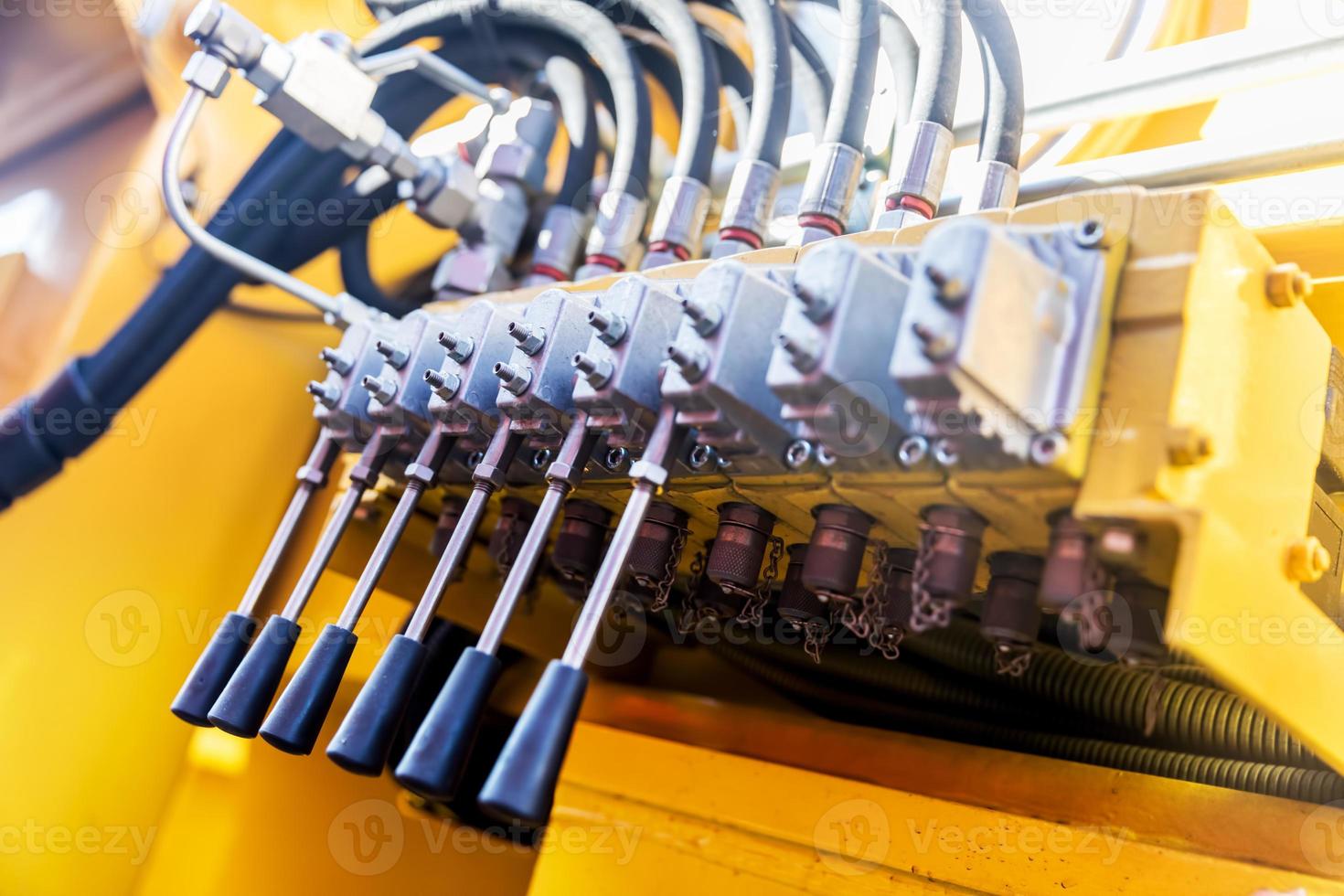 Black wires and levers photo