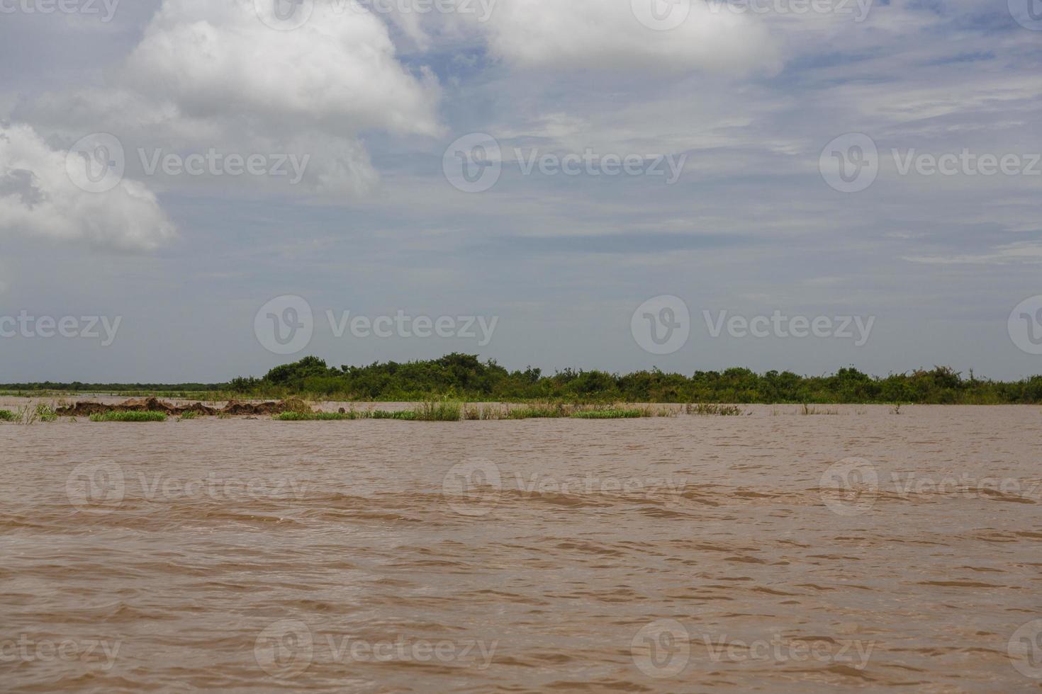 Tonle Sap lake photo
