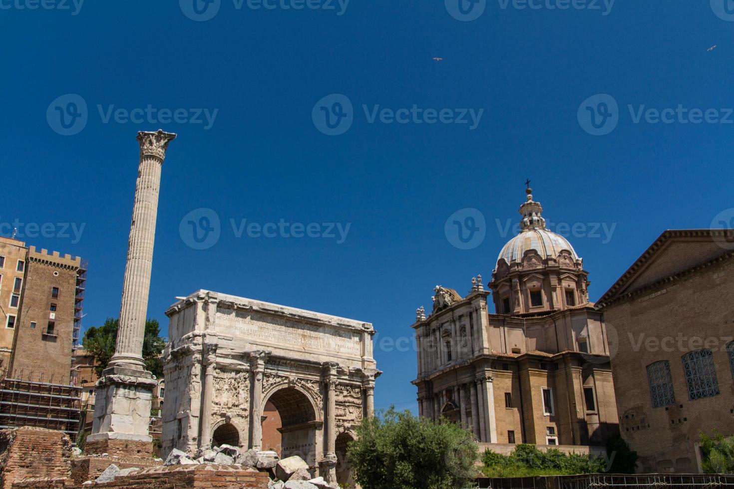 Roman ruins in Rome, Forum photo