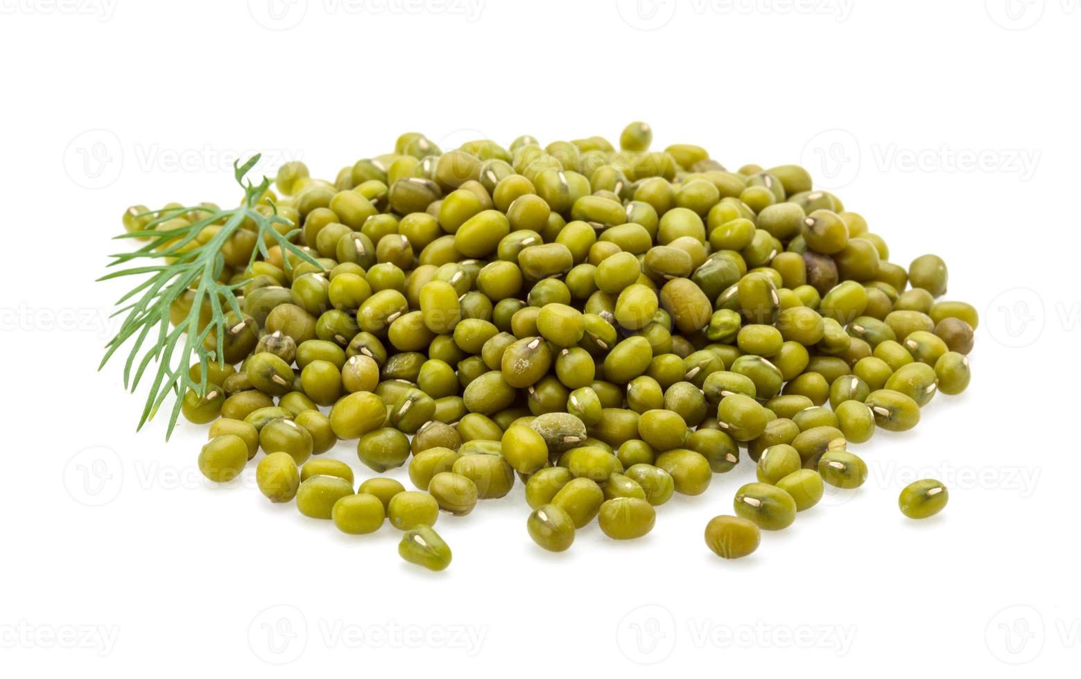 Green dry beans photo