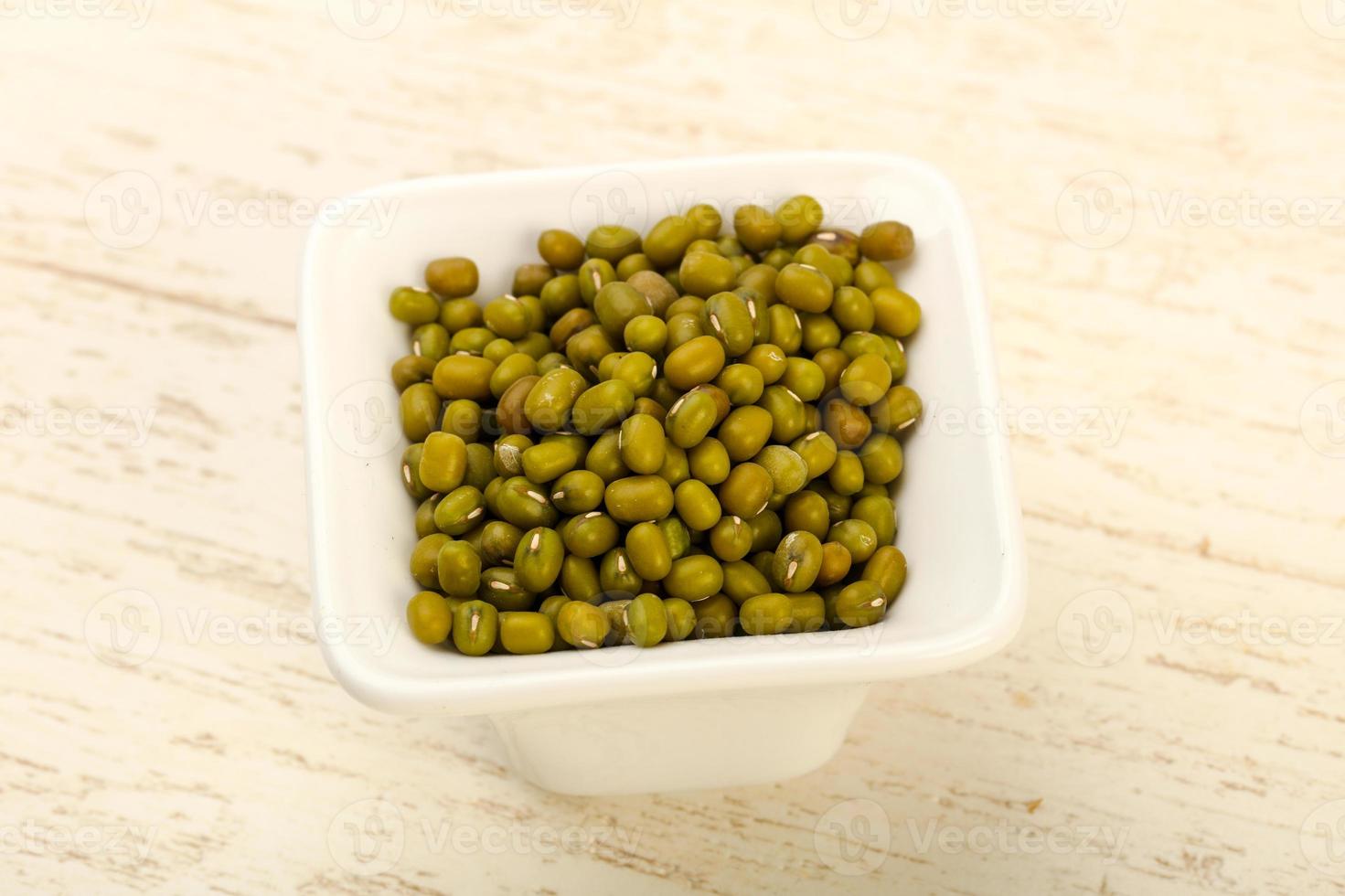 Dry green beans photo