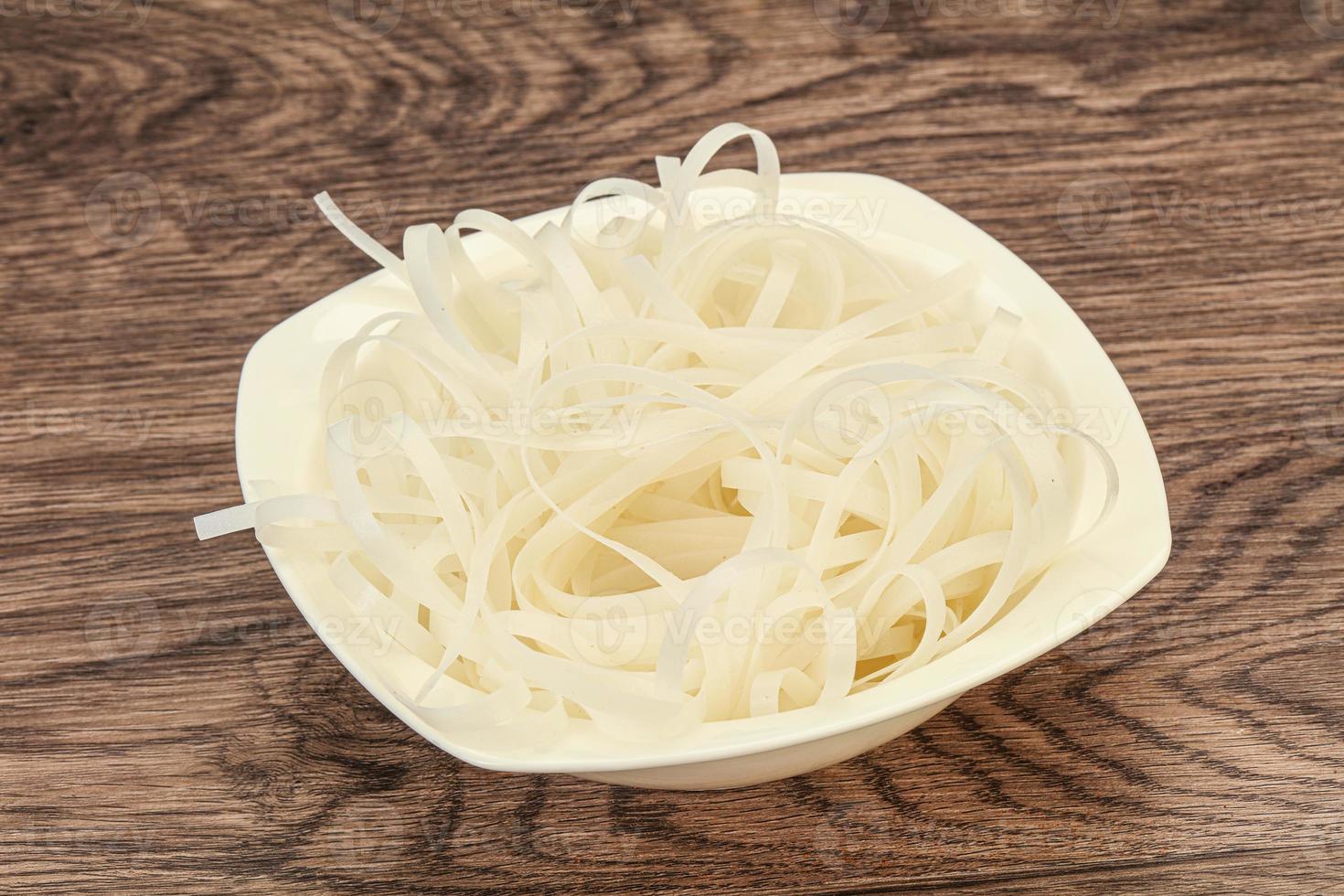 Boiled rice noodle for cooking 7870165 Stock Photo at Vecteezy