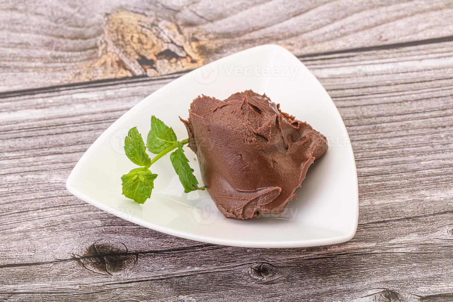 Chocolate spread with nazelnut photo