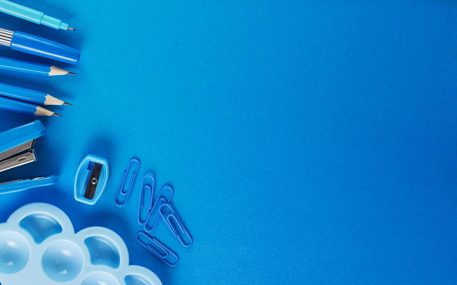 blue stationery background 7884502 Stock Photo at Vecteezy