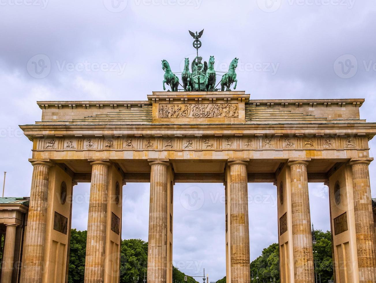 HDR Brandenburger Tor Berlin photo