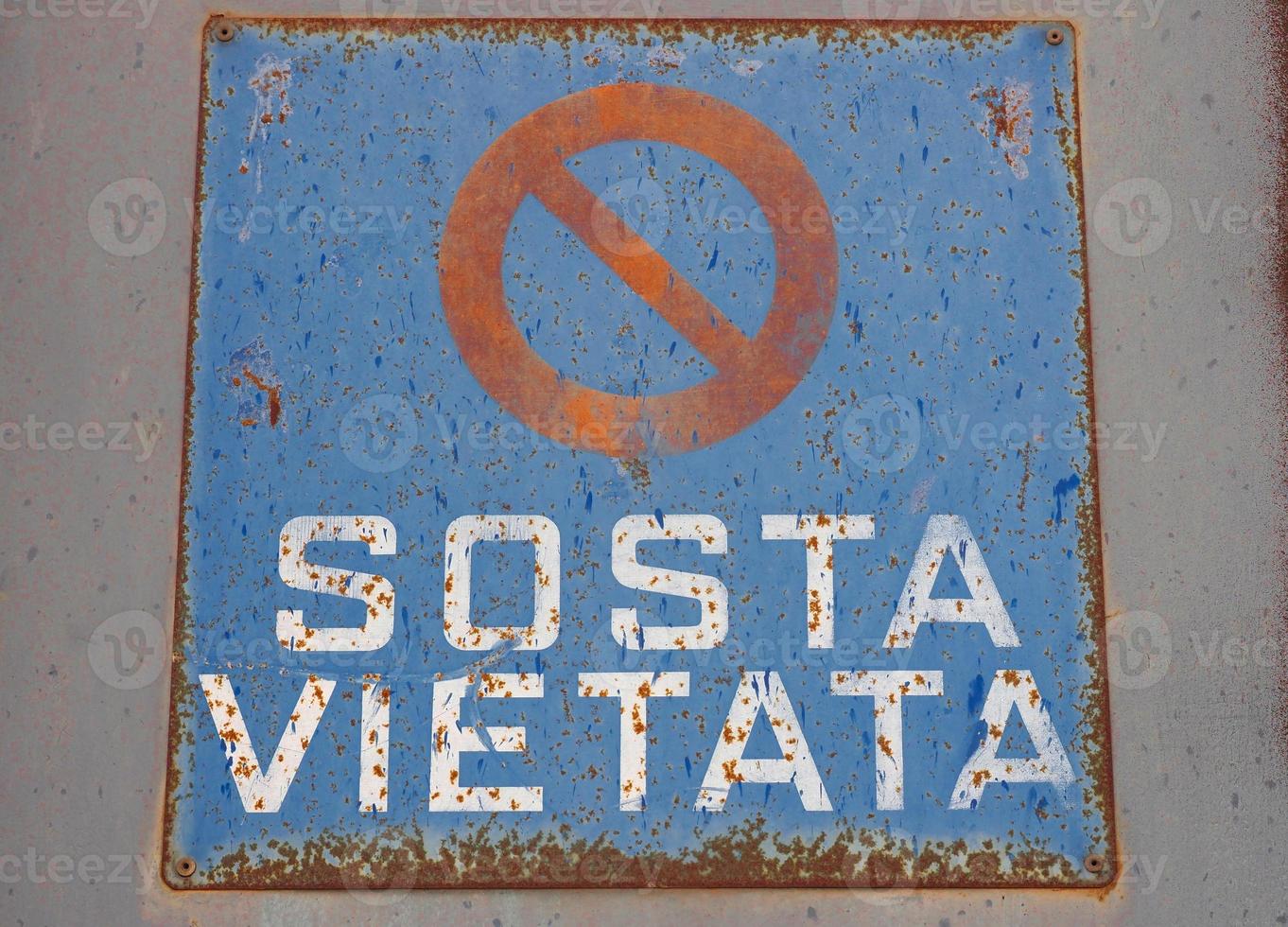 Italian sosta vietata translation no parking sign photo