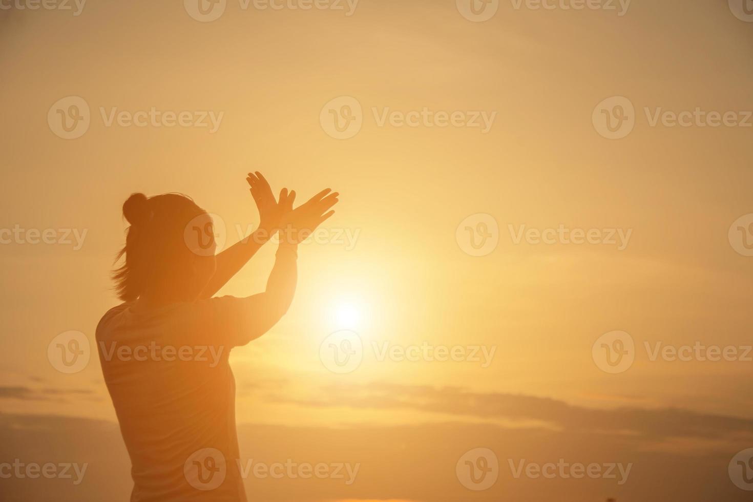 hands-shape for the Sun. photo