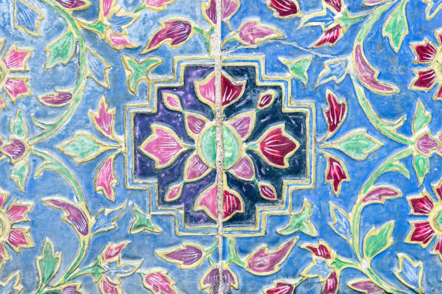 Old flower tile photo