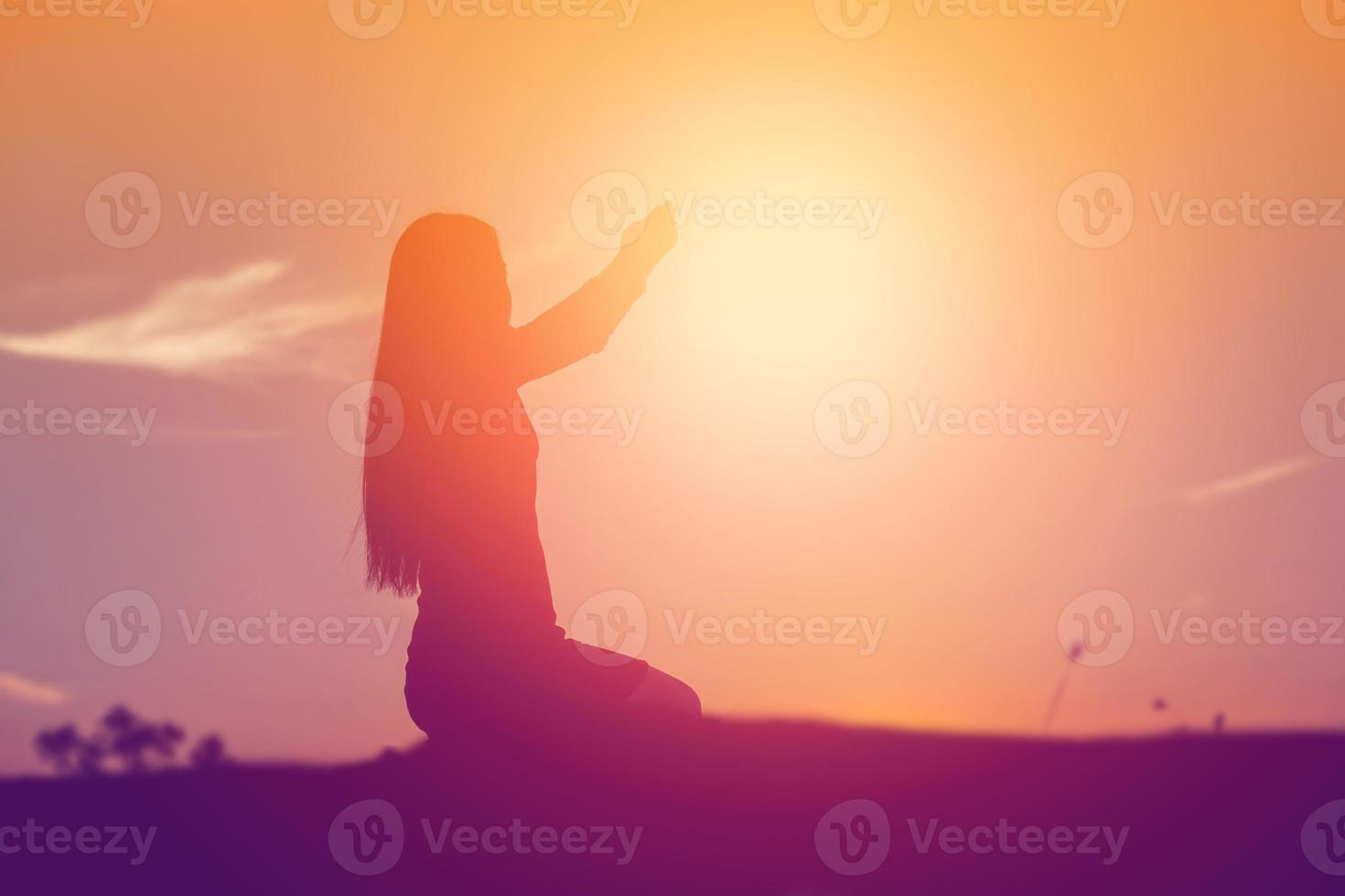 hands-shape for the Sun. photo