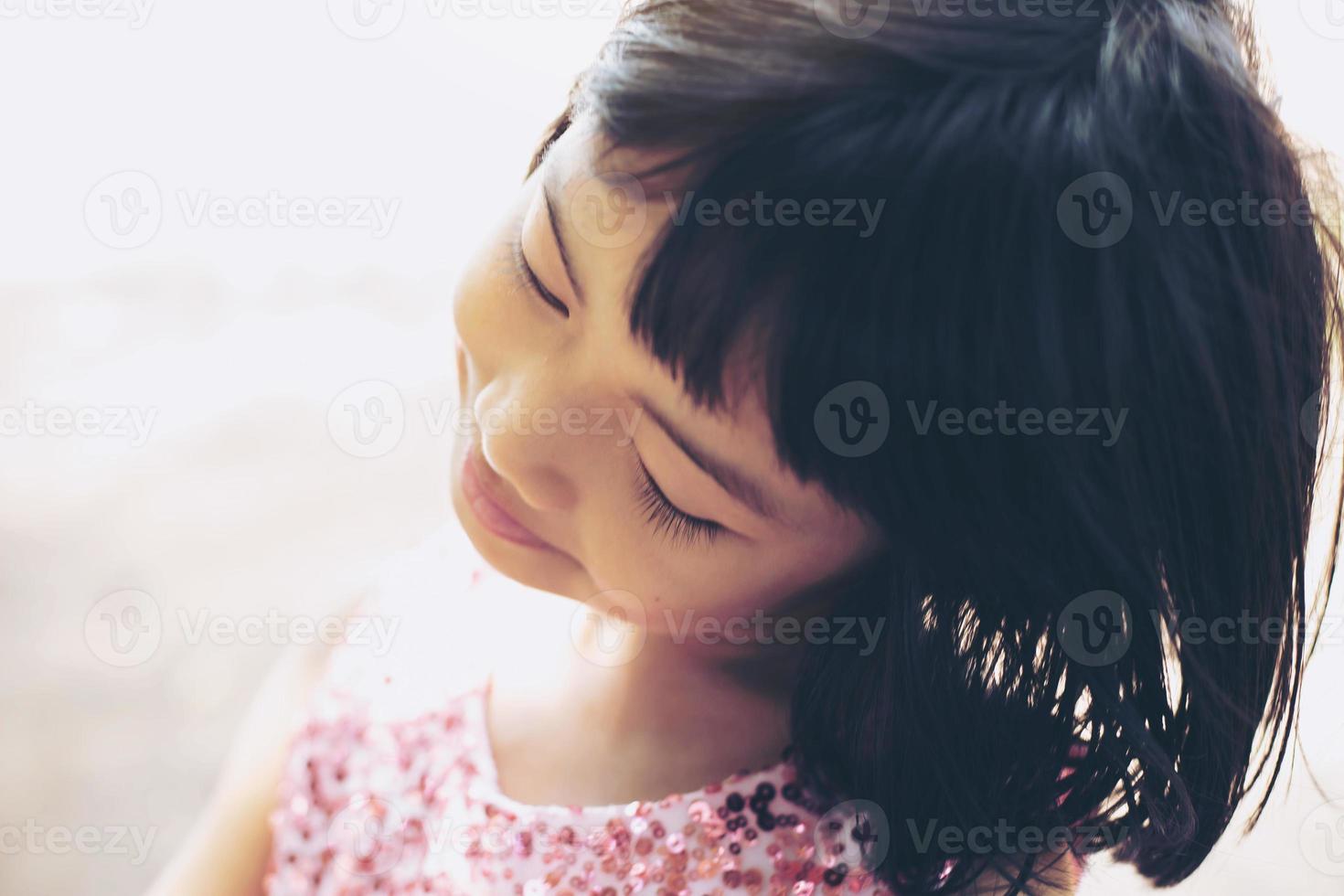 hermosa niña sonriente retrato foto de archivo