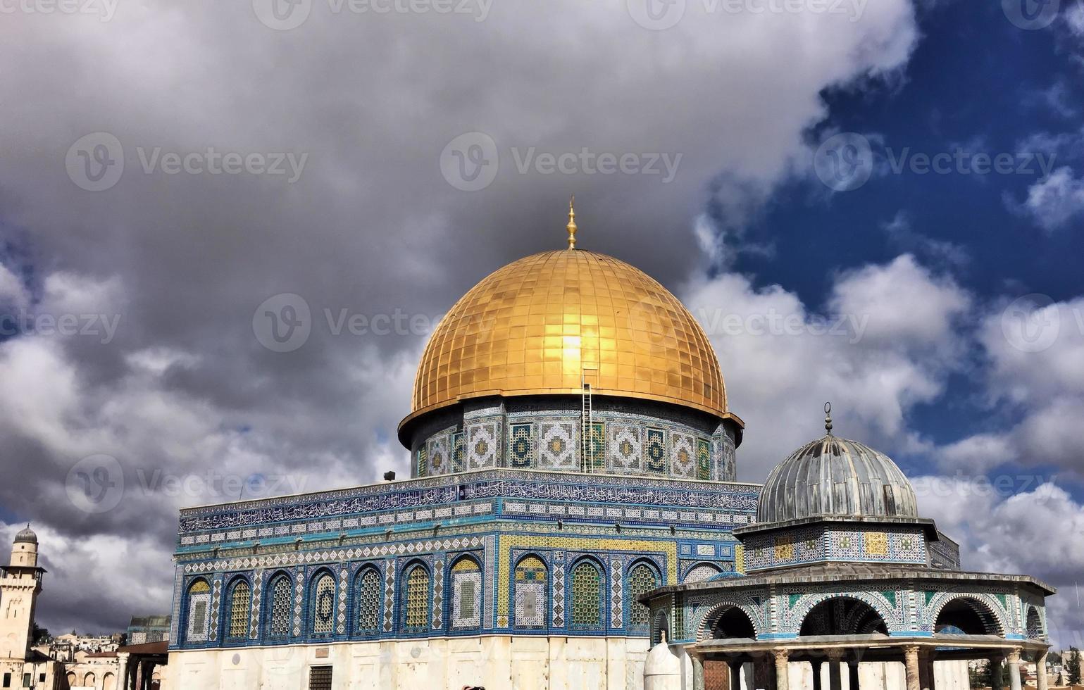A view of the Dome of the Rock in Jerusalem photo