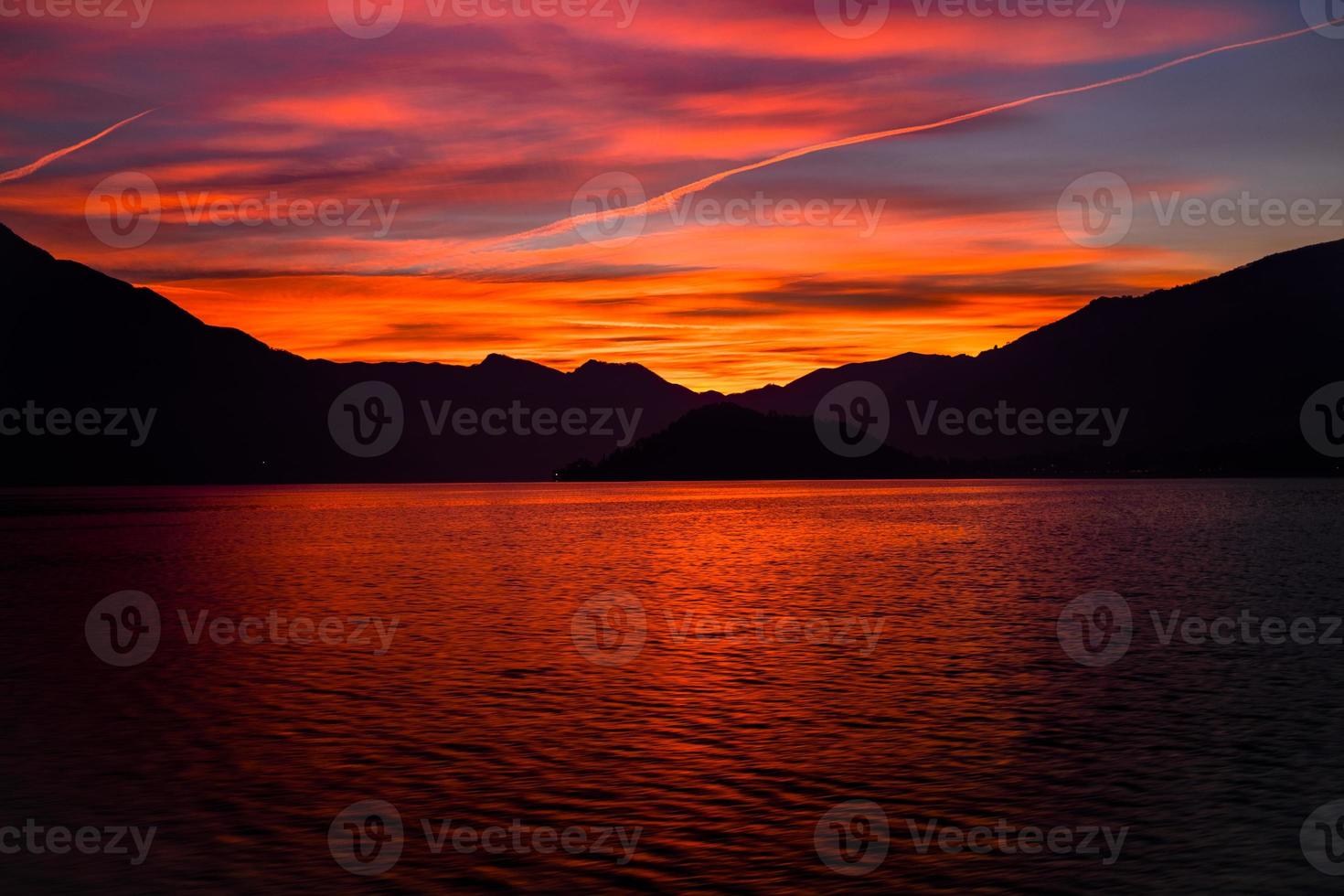 2021 12 30 Como sunset at the lake photo