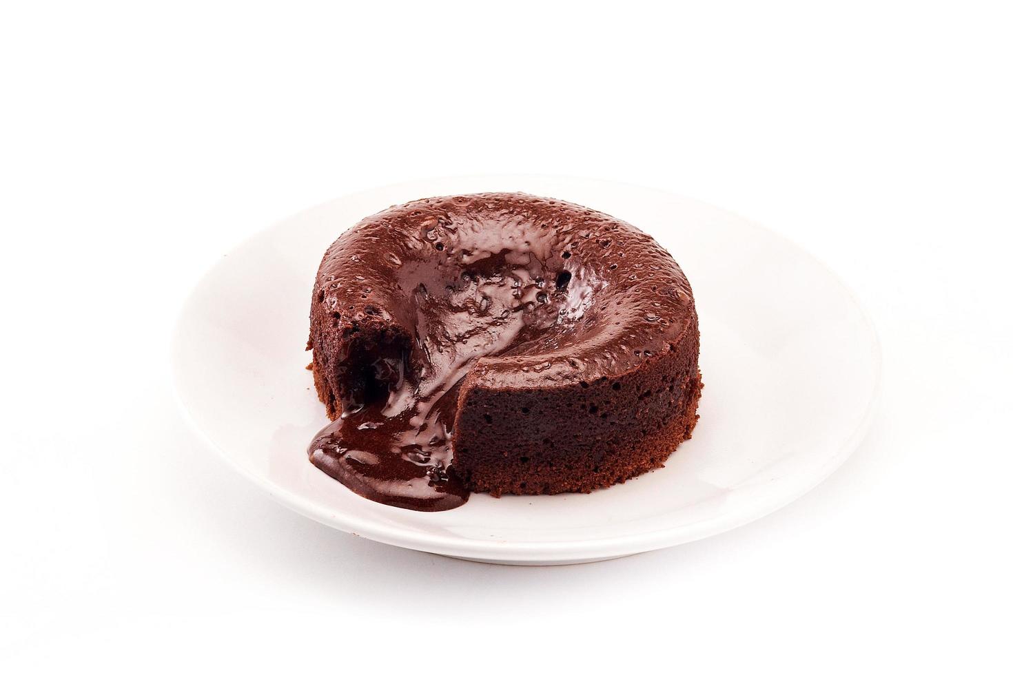 pastel de fondant de chocolate, budín de chocolate caliente foto