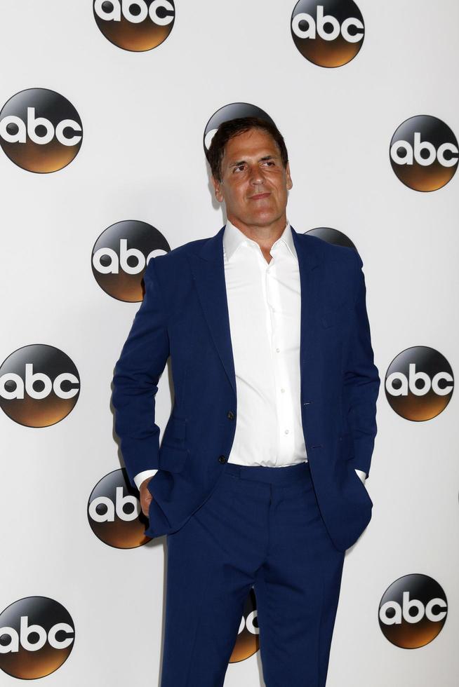 LOS ANGELES   AUG 6 - Mark Cuban at the ABC TCA Summer 2017 Party at the Beverly Hilton Hotel on August 6, 2017 in Beverly Hills, CA photo