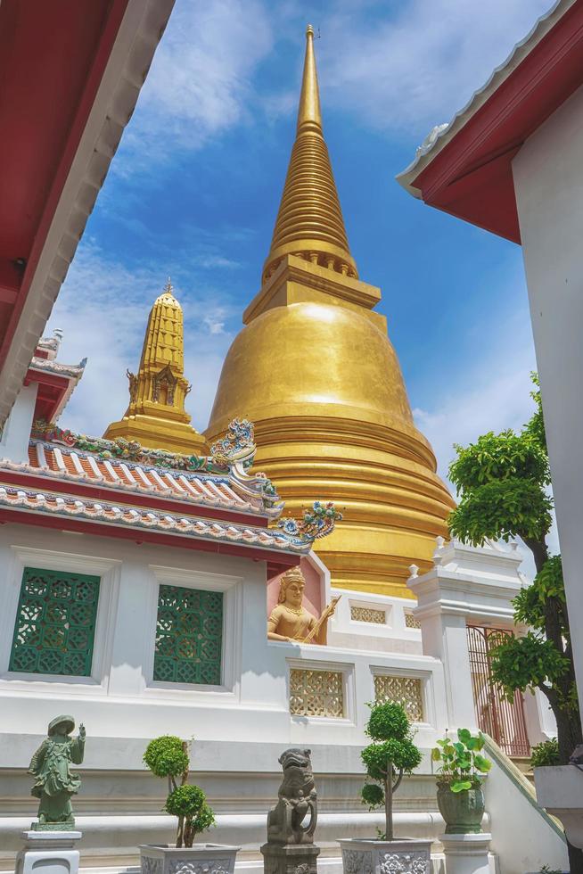 Wat Bowon Niwet is landmark in Thailand photo