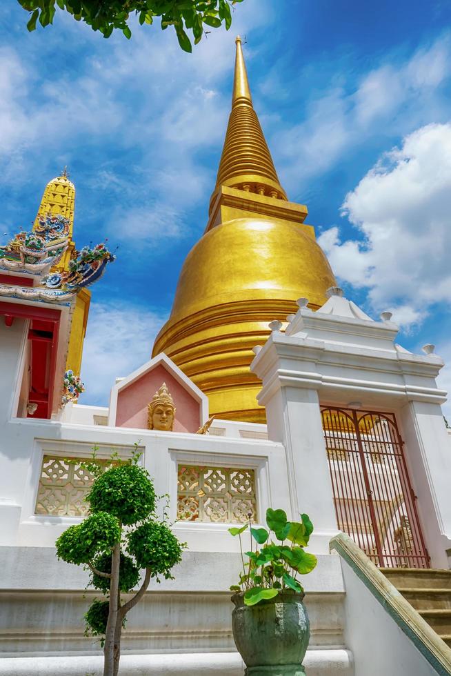 Wat Bowon Niwet is landmark in Thailand photo