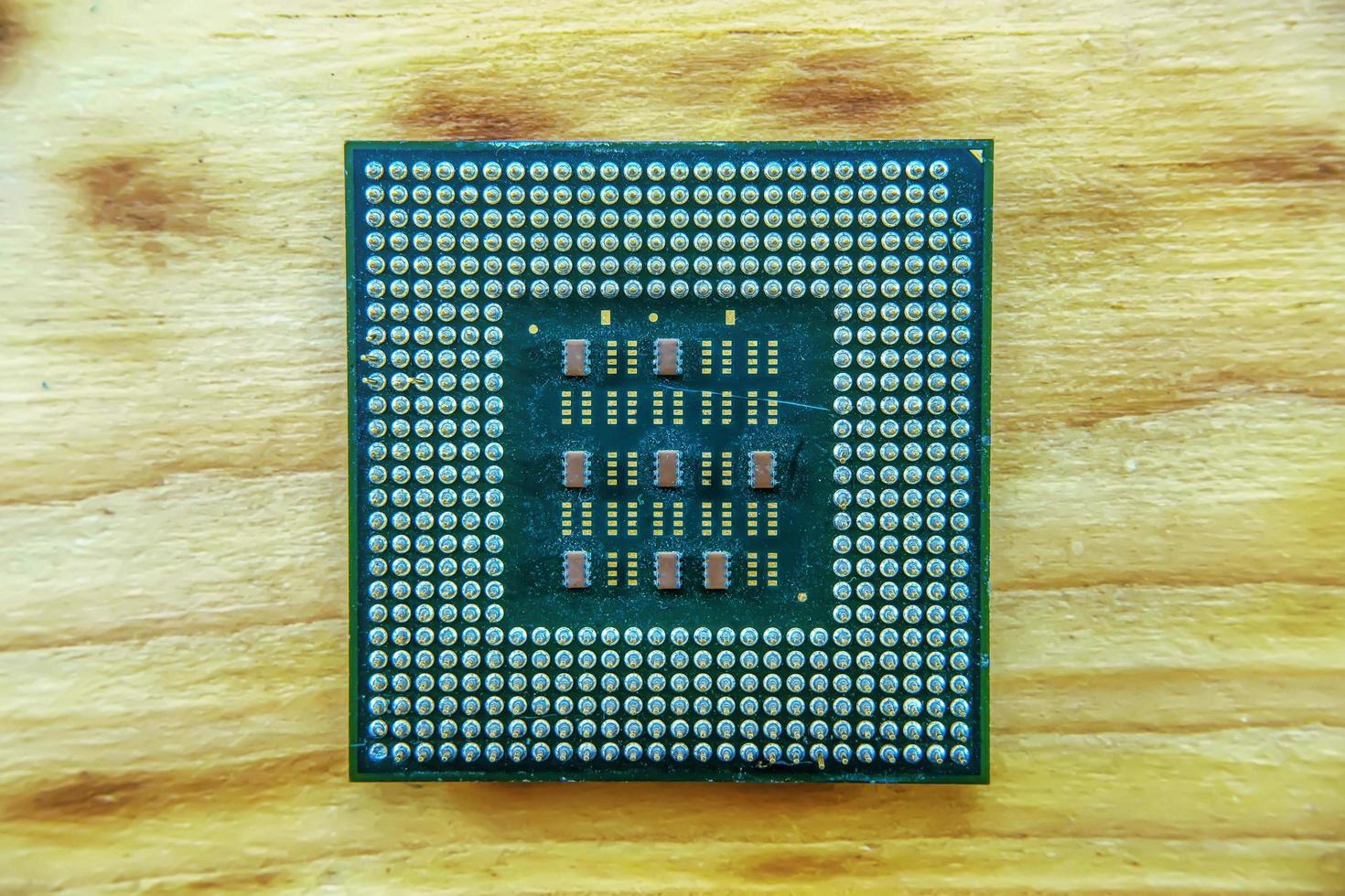 Old CPU socket 478 is damaged photo