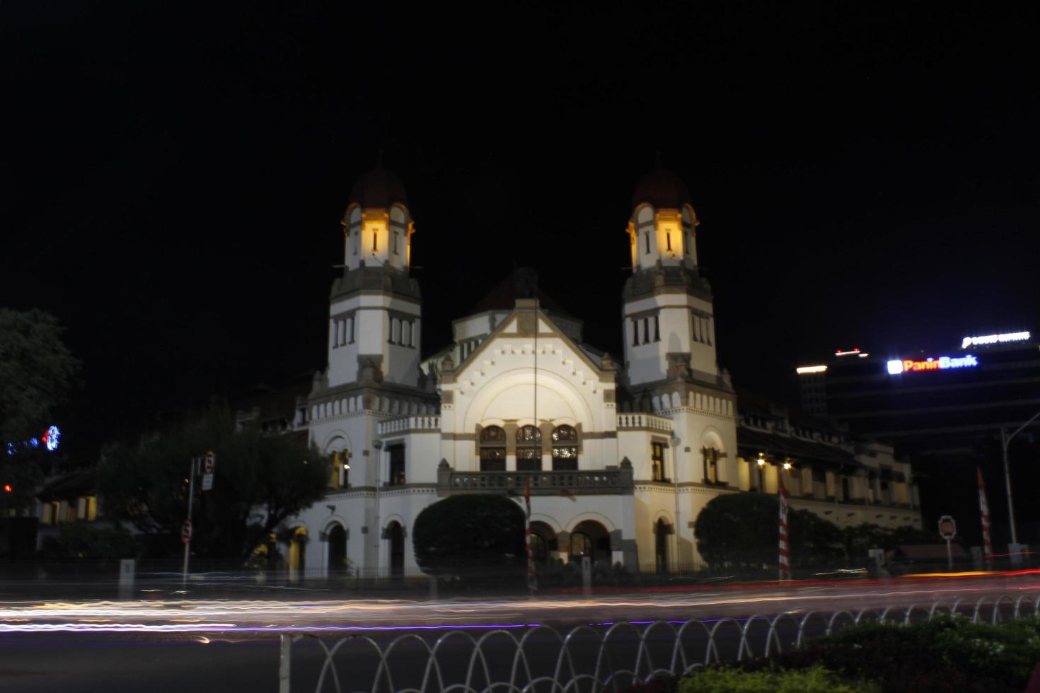 Photo background Gedung songo Semarang Central Java